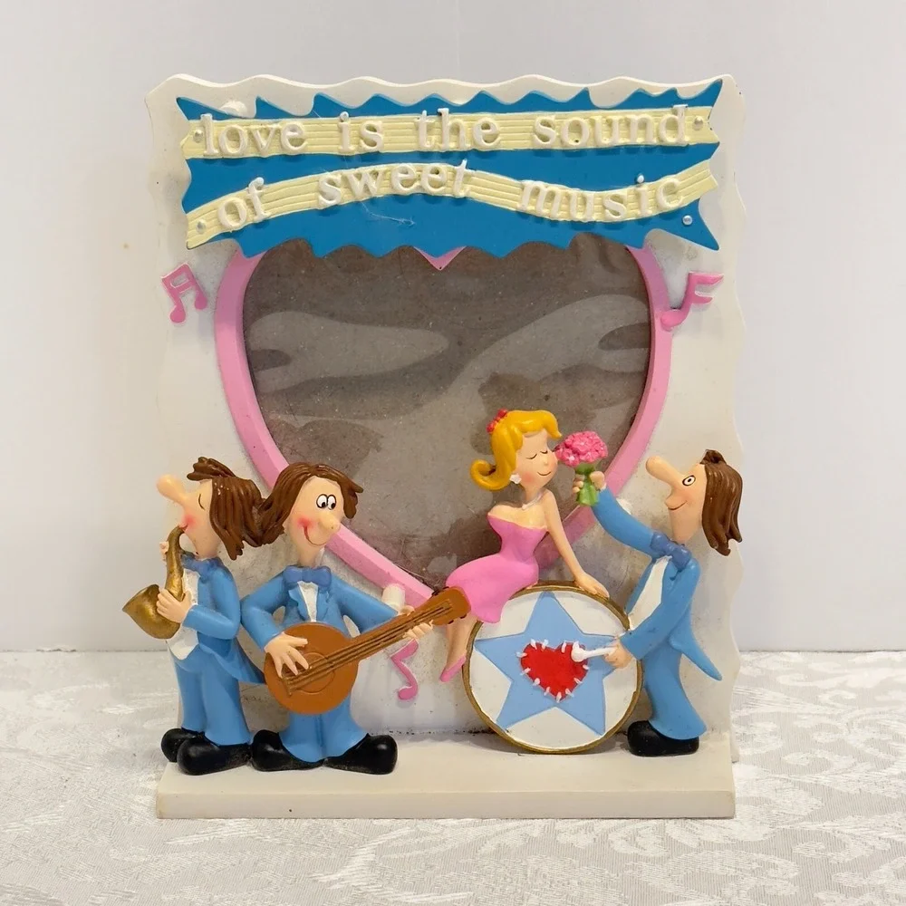 Lareaux Heart Picture Frame 